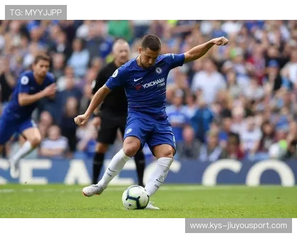 伯恩茅斯跑动积极制造空间