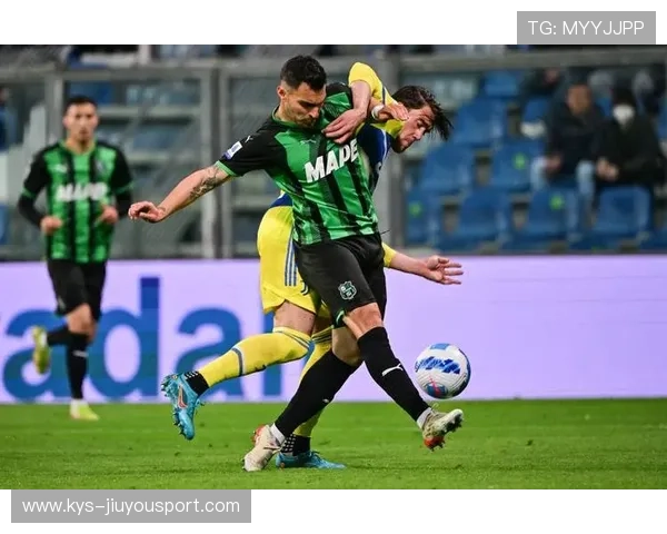 意甲热那亚2-1萨索洛,倒数第一迎赛季首胜。,意甲热那亚对帕尔马 意甲热那亚2-1萨索洛,倒数第一迎赛季首胜。,意甲热那亚对帕尔马